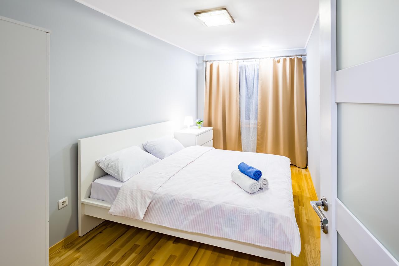Bv Apartments Svobodu Avenue ลวีฟ ภายนอก รูปภาพ